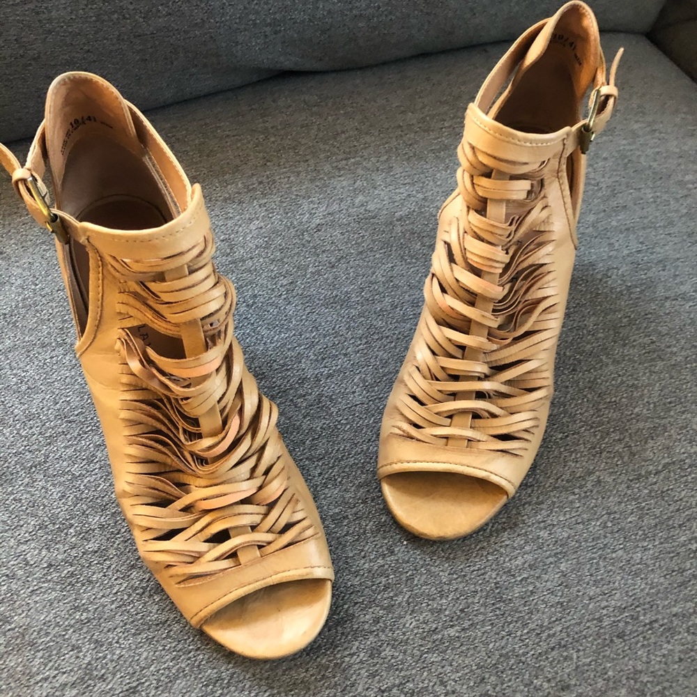 Chinese laundry heels